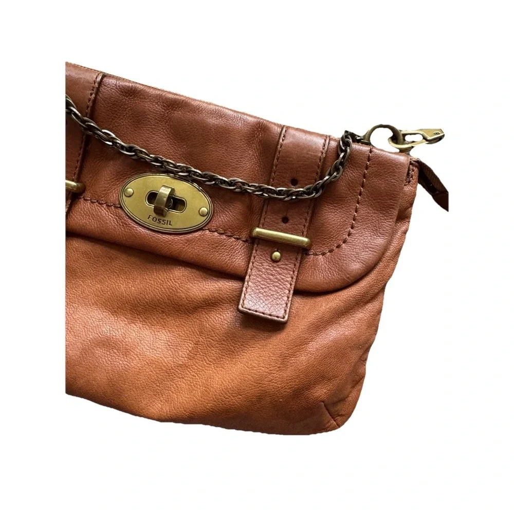 Fossil Issue 54 Brown‎ Leather Messenger Bag Crossbody Charm Satchel Chain Purse